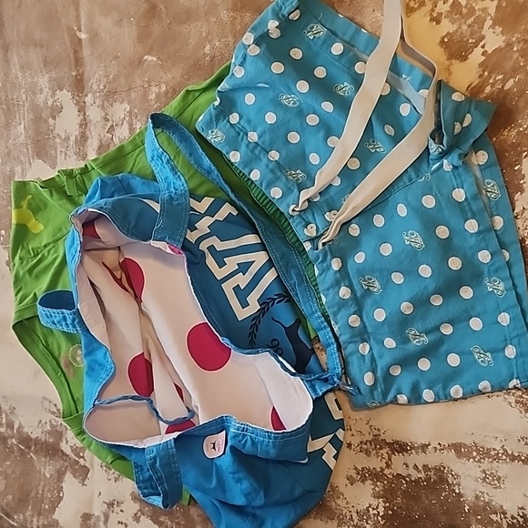 Pink Shorts, Tee, and Hand Bag. Size: S/M/OS - Picture 6 of 9